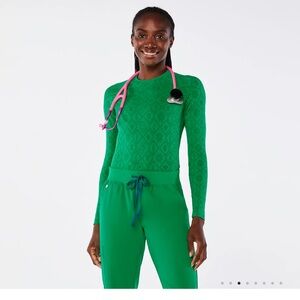 NWT Figs Salta Seamless Longsleeve Underscrub Fair Isle Evergreenen size M